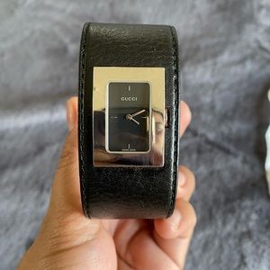 Gucci 7800L watch